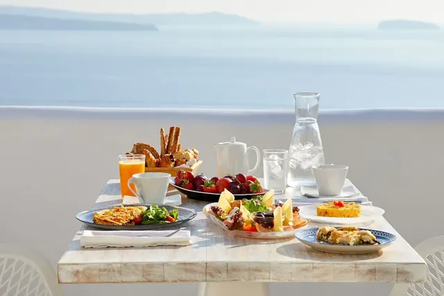 La Perla Villas and Suites – Pool & Spa, Erwachsenenhotel in Santorin