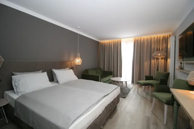 Premium tweepersoonskamer met balkon — Landhotel Rittmeister & Kräuter-SPA