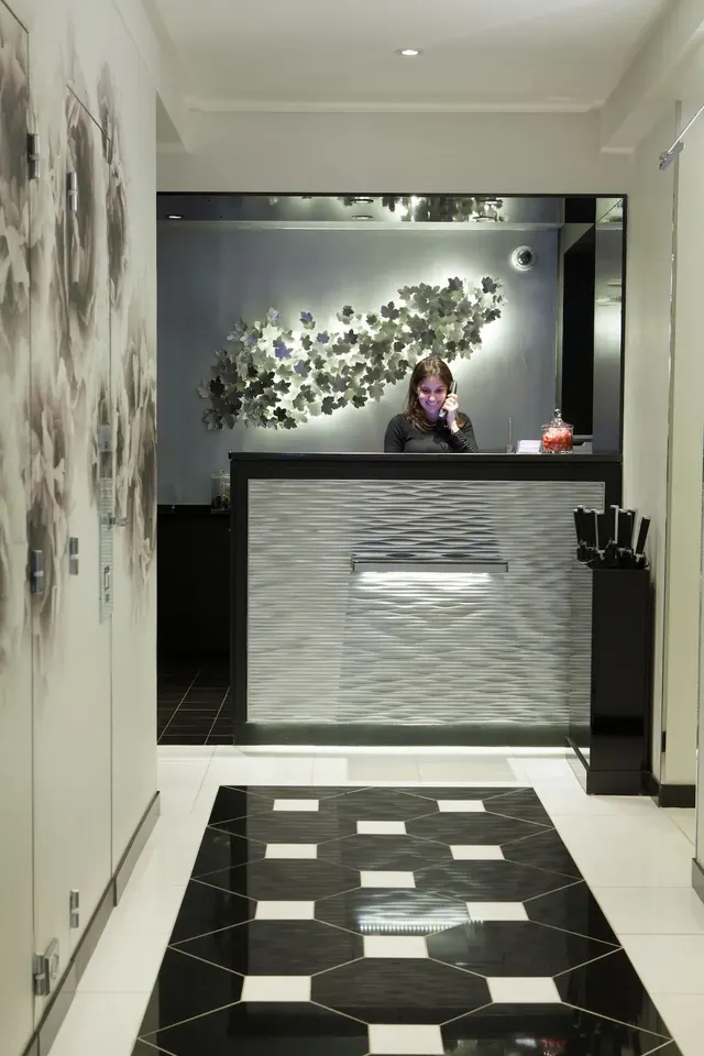 Le Petit Madeleine Hotel – Außenansicht, Erwachsenenhotel in Paris