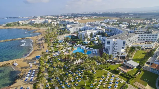 Leonardo Plaza Cypria Maris Beach Hotel & Spa – Pool & Spa, Erwachsenenhotel in Paphos