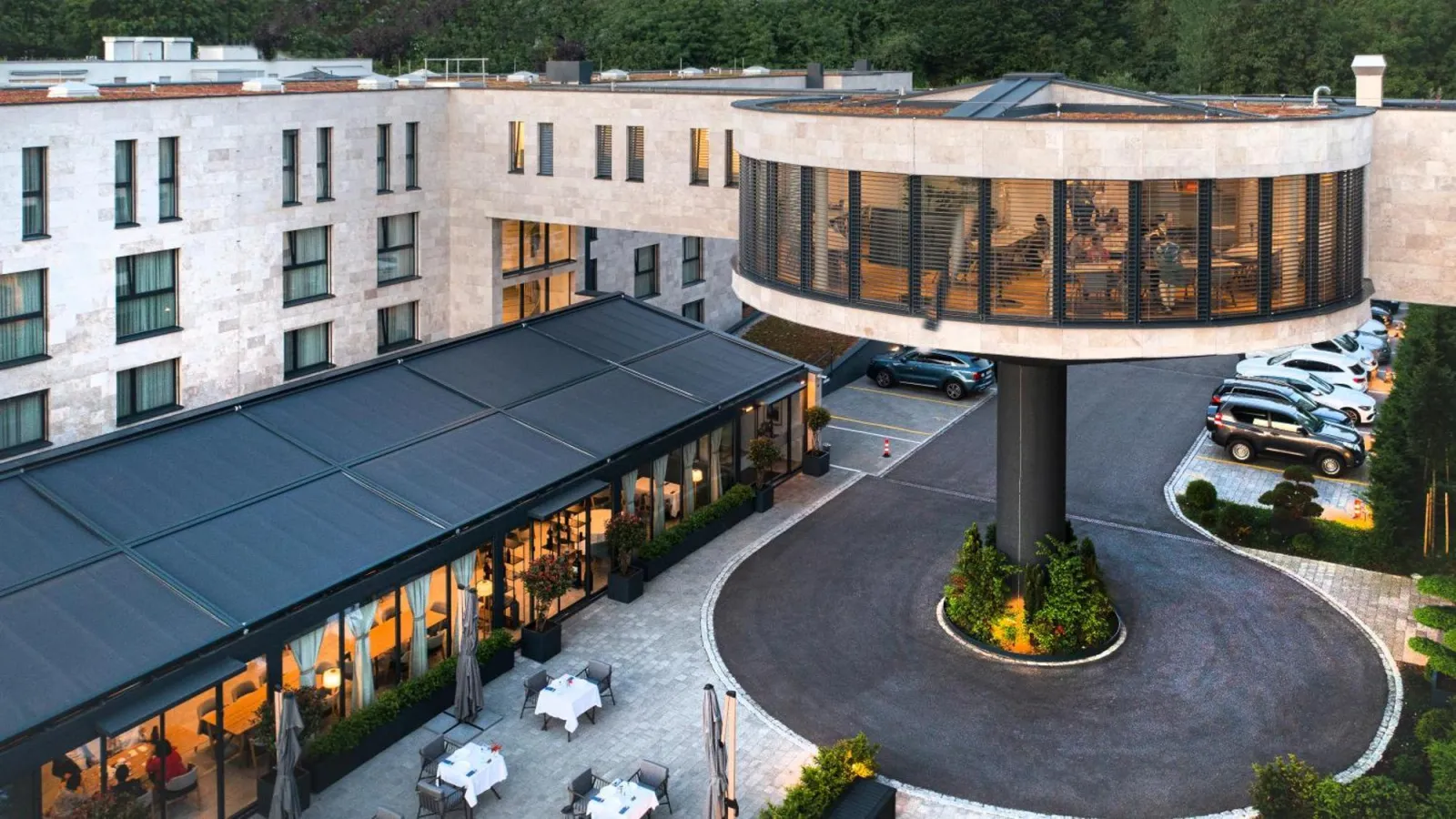 LMS - La Maison Suisse – Restaurant & gastronomie, Adults-Only Hotel in Ostschweiz