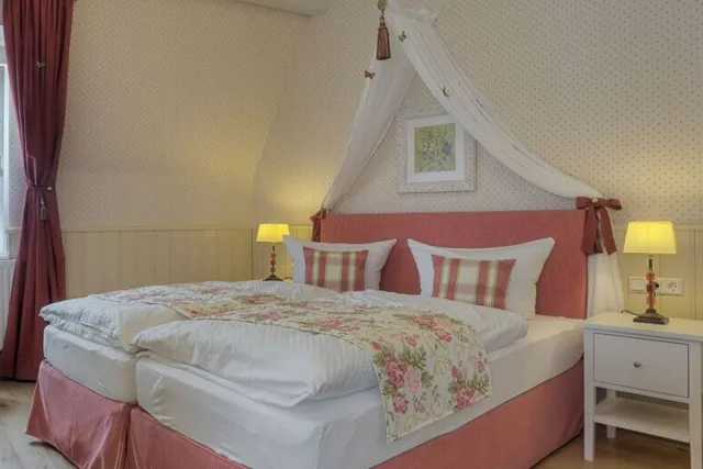 Camera romantica (Schmetterling) — Märchenhotel
