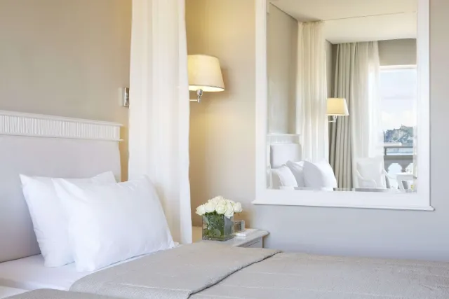 Premium kamer — Mon Repos Palace