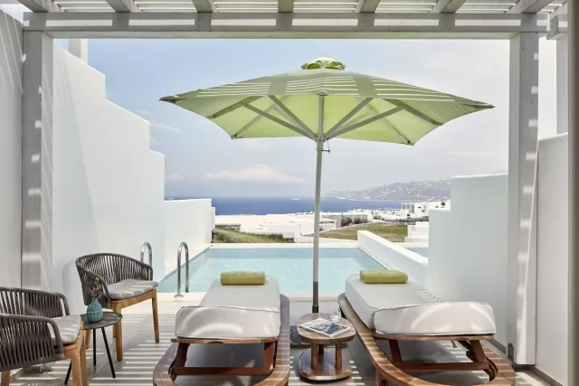 Suite met privézwembad en zeezicht (Naia Pool) — Myconian Naia Luxury Suites