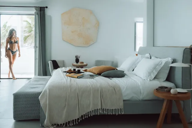 Studiosuite met 1 kingsize bed, slaapbank en whirlpoolbad — Mykonos Bliss