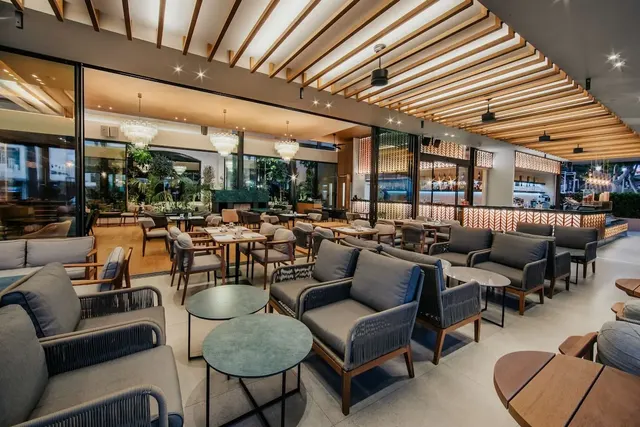 Napa Plaza Hotel – Zimmer & Suiten, Erwachsenenhotel in Ayia Napa