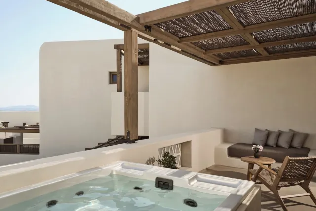 Aegean kamer met zeezicht en eigen jacuzzi — Omeon Mykonos