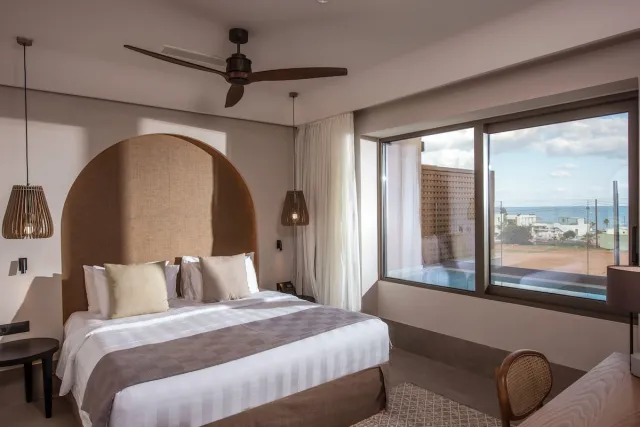 Suite met privézwembad — Paralos Venus Suites
