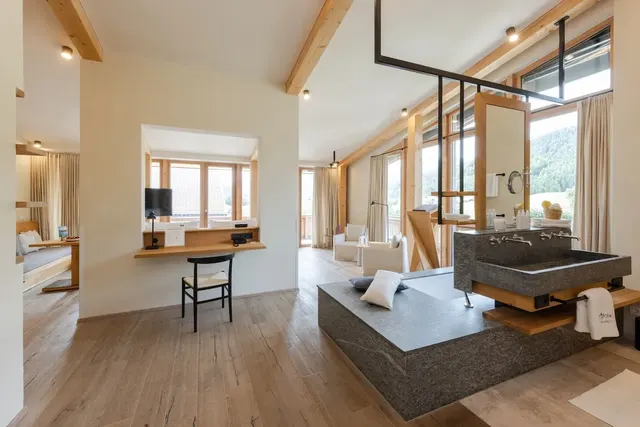 Posthotel Achenkirch – Außenansicht, Erwachsenenhotel in Tirol