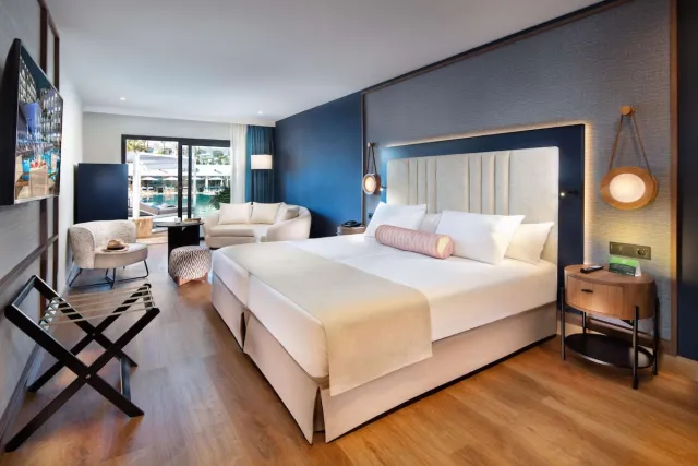 Apartament Junior z widokiem na basen i bezpośrednim dostępem do tarasu słonecznego + łóżko balijskie — Princess Inspire Tenerife