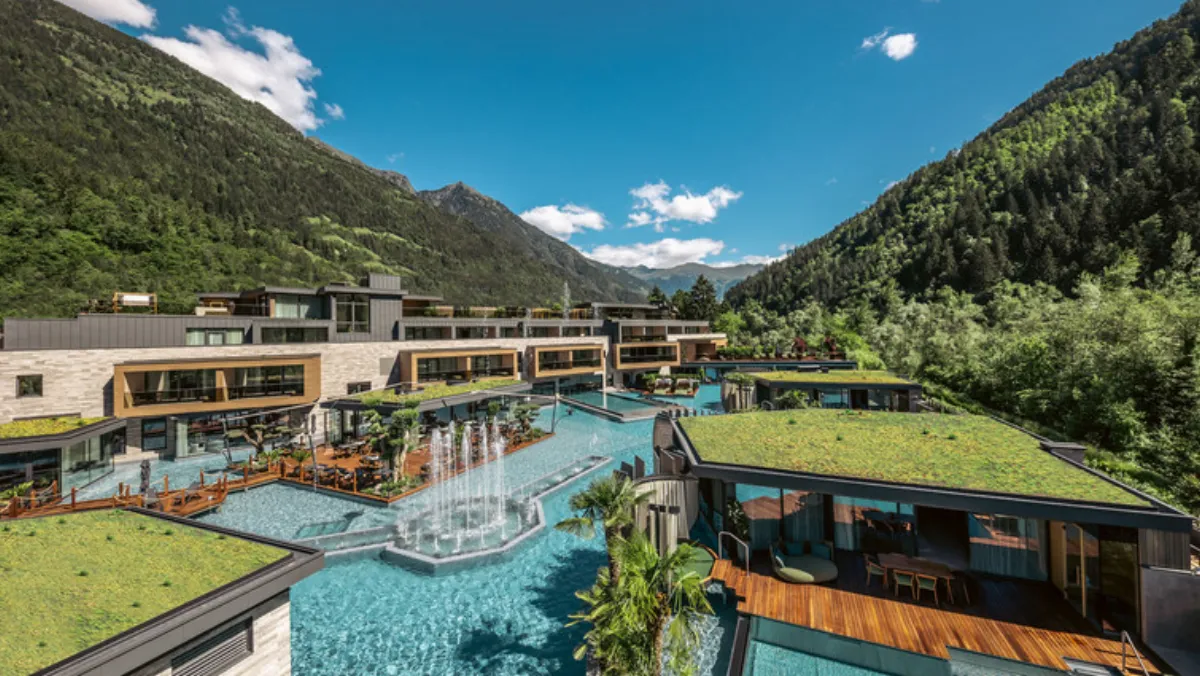 Quellenhof See Lodge – Piscine & spa, Adults-Only Hotel in Südtirol