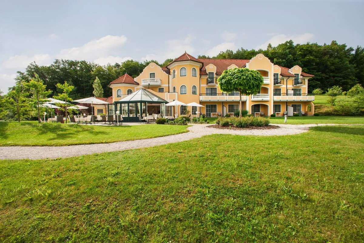 Romantikschloessl Loipersdorf – Piscine & spa, Adults-Only Hotel in Burgenland