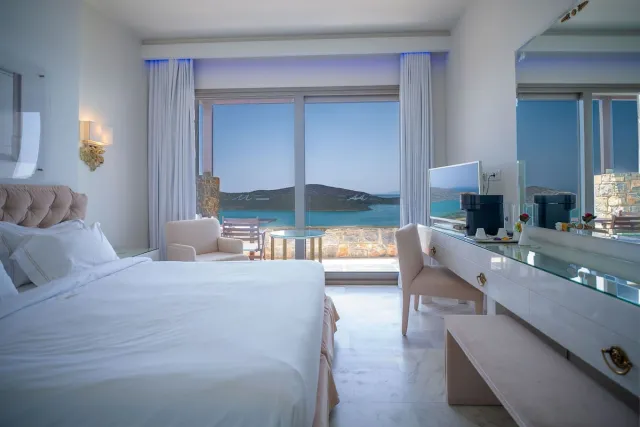 Deluxe kamer met zeezicht — Royal Marmin Bay Boutique & Art Hotel