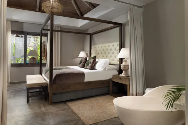 Willa River z 2 sypialniami i prywatnym podgrzewanym basenem — Royal River Luxury Hotel