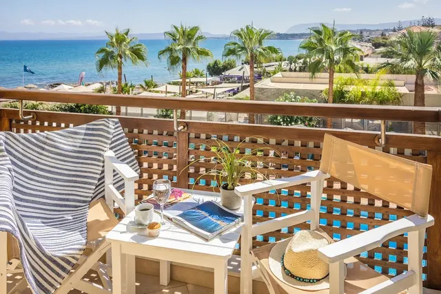 Santa Marina Plaza – Zimmer & Suiten, Erwachsenenhotel in Kreta