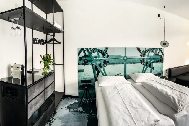 Superior tweepersoonskamer met balkon aan het meer — scalaria