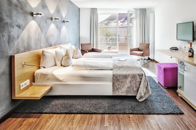 Superior tweepersoonskamer met gedeeltelijk uitzicht op het meer — Seevital Hotel Schiff
