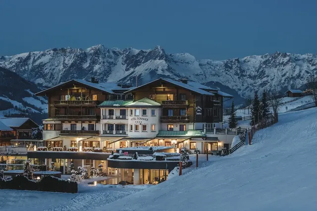 Sonnhof Alpendorf – Außenansicht, Erwachsenenhotel in Salzburger Land