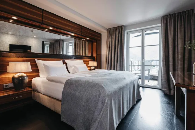 Suite mit Whirlpool-Badewanne — Sonnhof Alpendorf