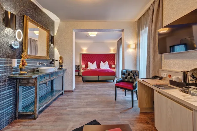 Deluxe tweepersoonskamer (Rubin) — Spree Chalet — adults only