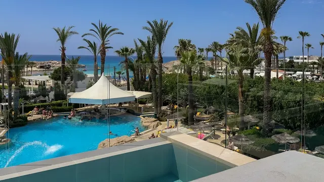 Tasia Maris Beach Hotel – Außenansicht, Erwachsenenhotel in Ayia Napa