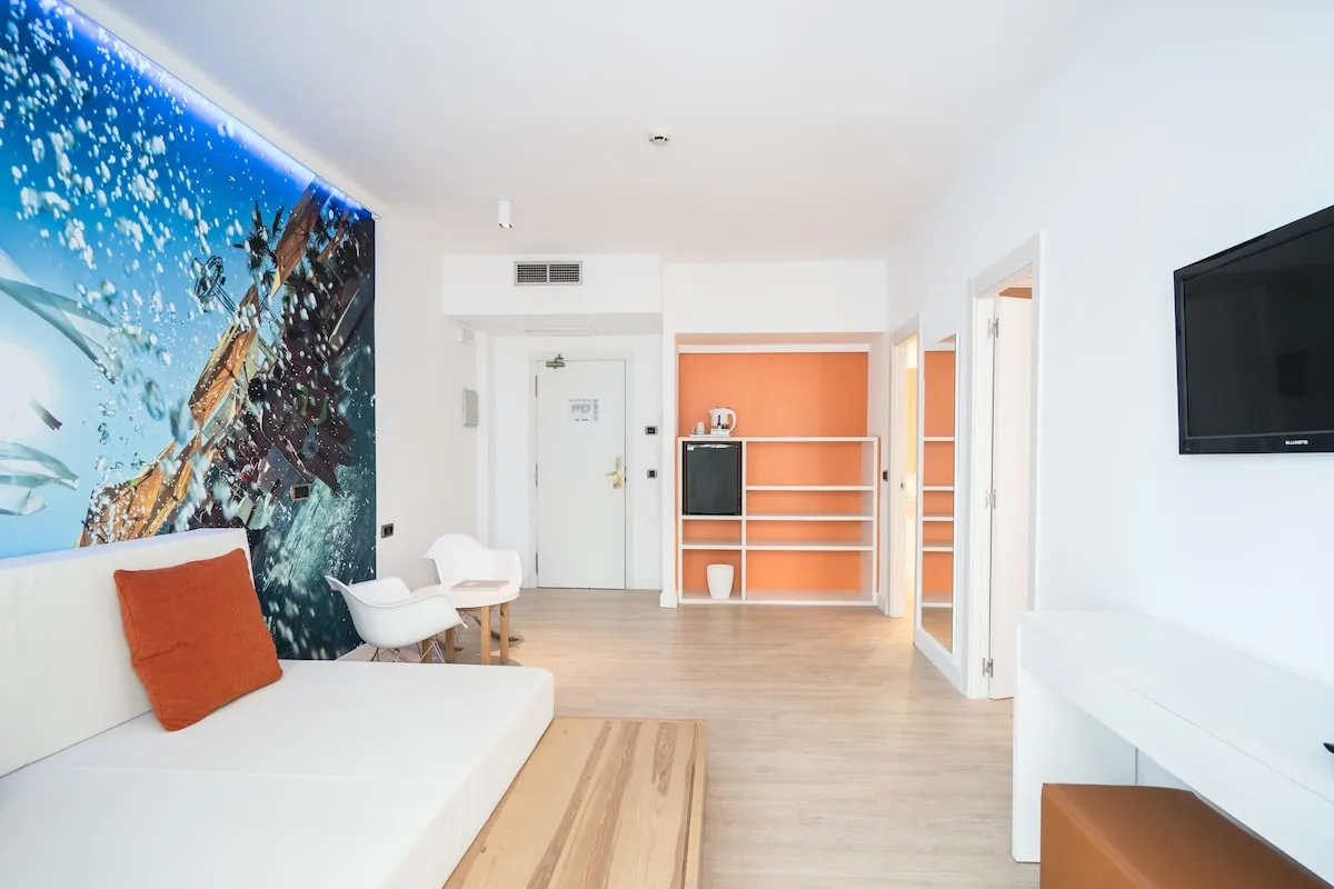 THB Ocean Beach – Erwachsenenhotel in Ibiza, ES