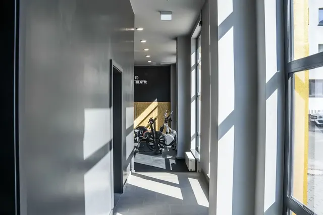 The Base Berlin ONE – Pool & Spa, Erwachsenenhotel in Berlin