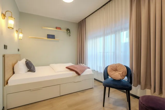 Apartament The Grand — The Base Berlin ONE