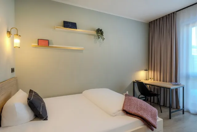 Apartament The Grand z balkonem — The Base Berlin ONE