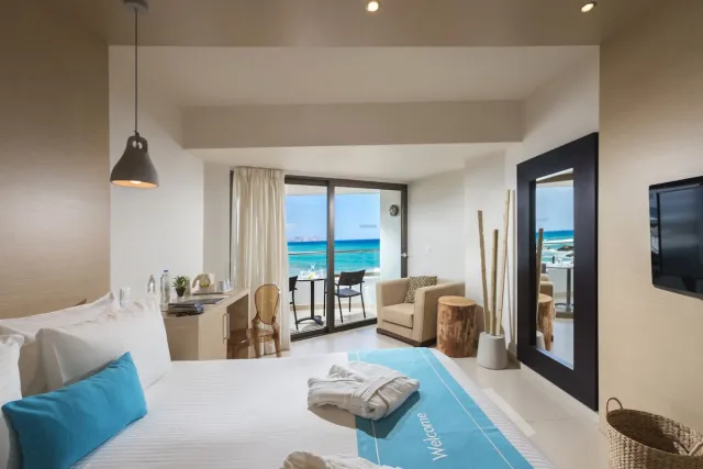 Kamer (Cool) — The Island Hotel
