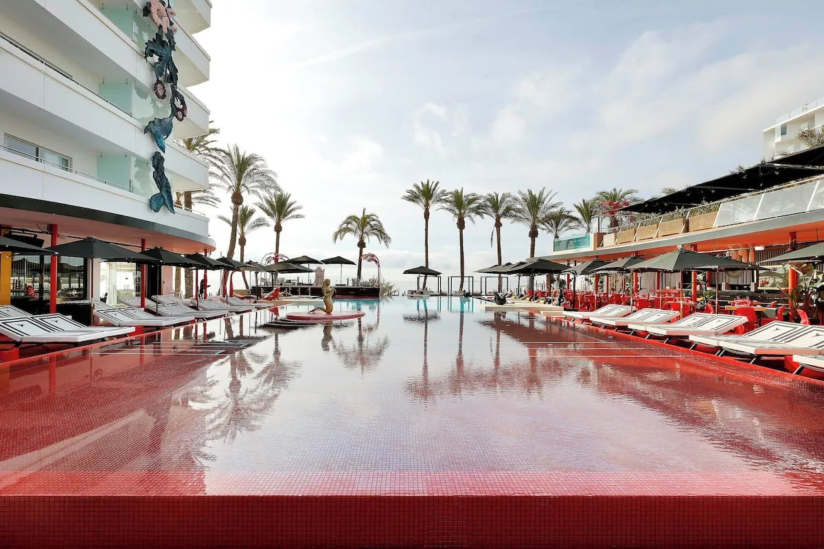 The Unexpected Ibiza Hotel – Außenansicht, Erwachsenenhotel in Ibiza