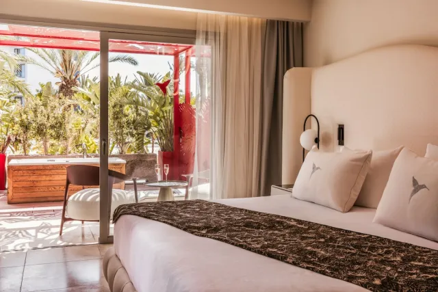 Kamer Dont Be Shy - toegang tot Ushuaia Club inbegrepen — The Unexpected Ibiza Hotel