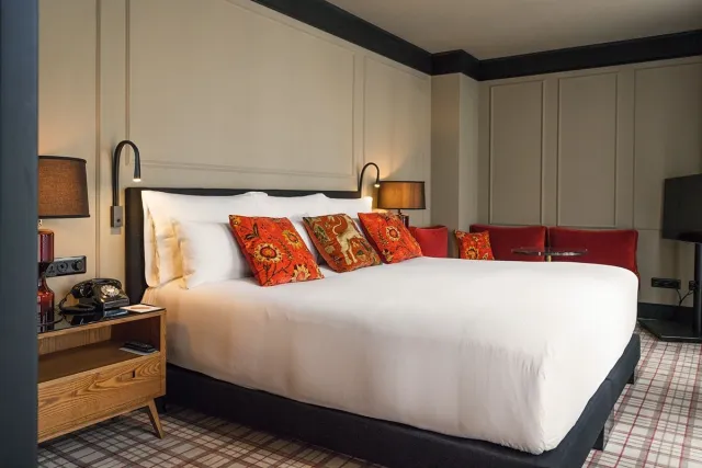 Stort — The Wittmore Hotel