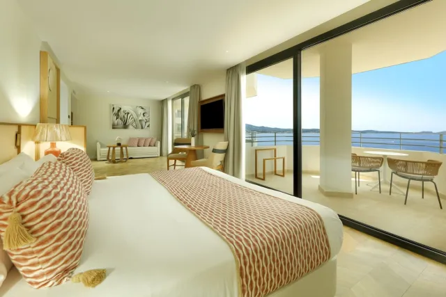 Apartament z widokiem na morze (bezpośrednio nad morzem) — TRS Ibiza Hotel