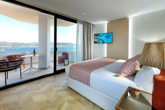 Pokój Deluxe z widokiem na morze — TRS Ibiza Hotel