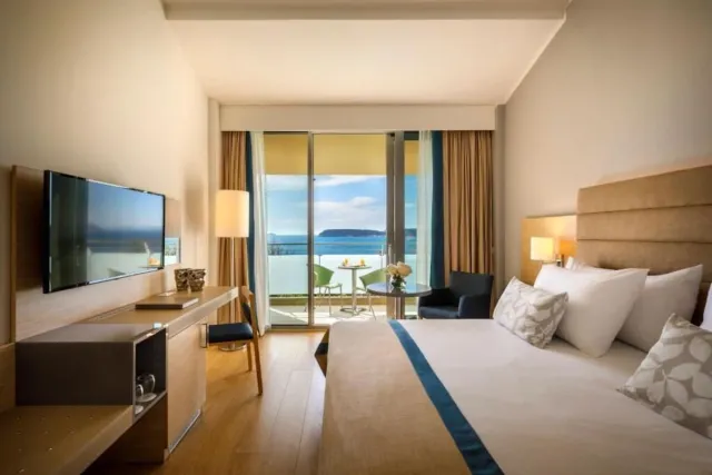Chambre avec lit double ou lits jumeaux - Supérieure - balcon — Valamar Argosy Hotel