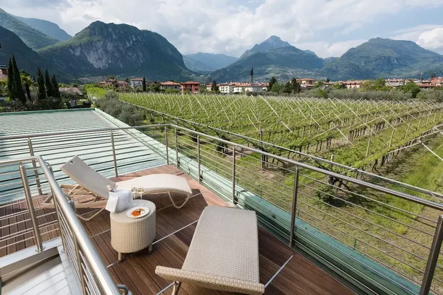Villa Nicolli Romantic Resort – Pool & Spa, Erwachsenenhotel in Gardasee