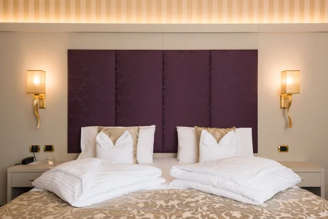 Deluxe suite met 1 kingsize bed — Villa Nicolli Romantic Resort