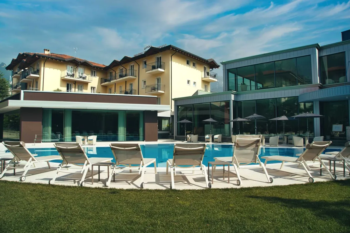 Villa Nicolli Romantic Resort – Adults-Only Hotel in Gardasee, IT