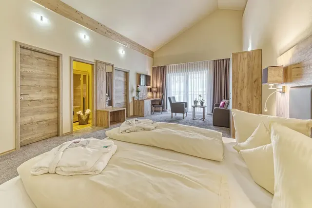 Wellnesshotel deine Auszeit – Pool & Spa, Erwachsenenhotel in Bayern