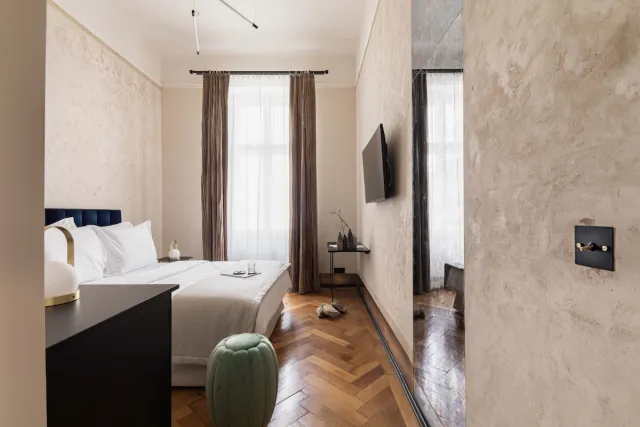 Standard tweepersoonskamer — Zola Hotel - Palais de Boheme Adults Only